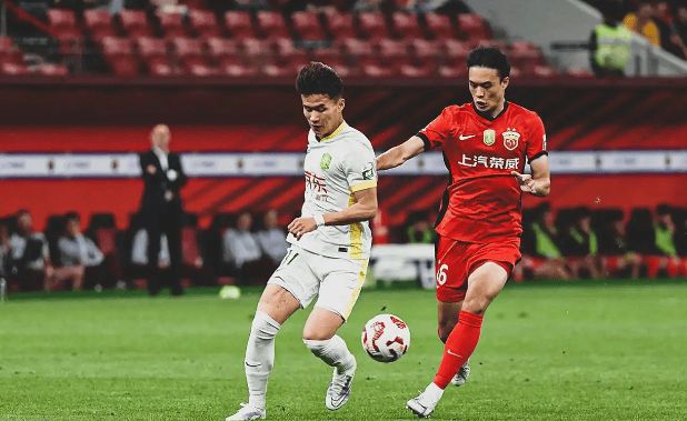 英雄联盟S15-勒沃库森训练开放日，今晚状态回暖引欢呼，亚冠在即，纪律约束更严格(勒沃库森vs霍芬海姆进球解析)