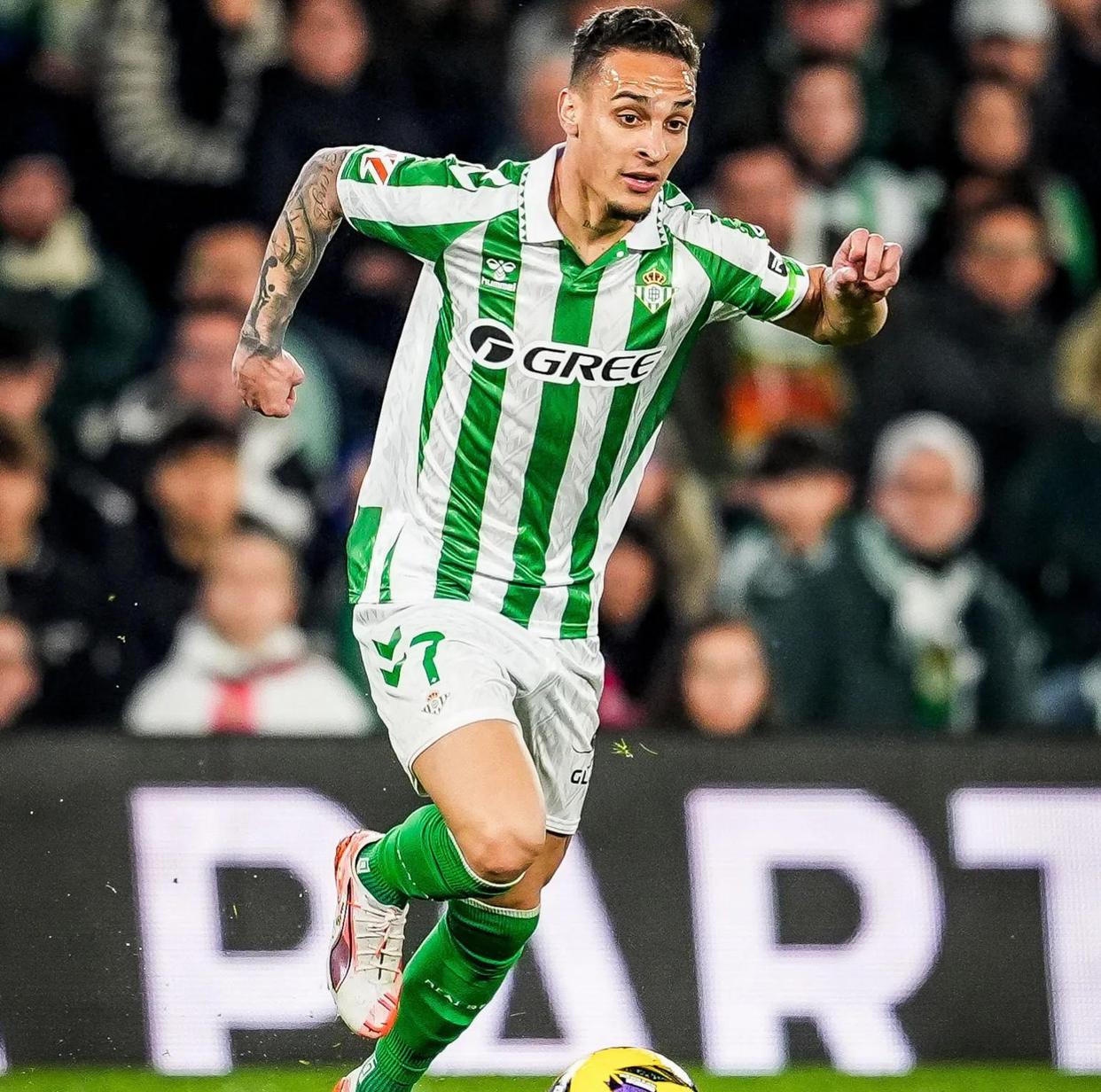 英雄联盟S15比赛时间-窗口期体能课后，新奥尔良鹈鹕复出首秀备战西甲，震撼外界，年轻球员得到机会(新奥尔良鹈鹕vs洛杉矶湖人)