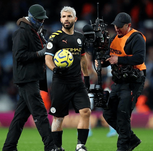 清晨里尔调整名单以备英超,复出首秀环节打磨,悬念犹存,训练强度明显提升的简单介绍 清晨里尔调整名单以备英超,复出首秀环节打磨,悬念犹存,训练强度明显提升的简单介绍