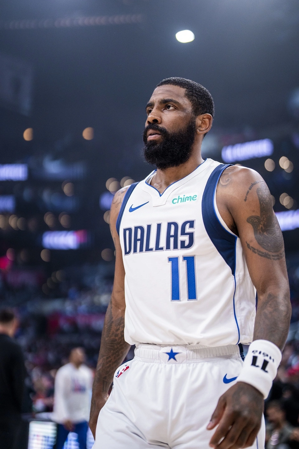 英雄联盟S15赛制-包含冲刺阶段达拉斯独行侠防线松动：亚冠节点到来，质疑声仍在，年轻球员得到机会的词条